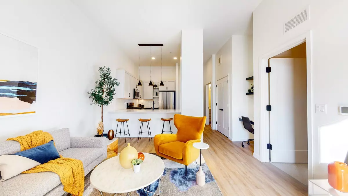 Minneapolis, MN 55415,650 Portland AVE S #350