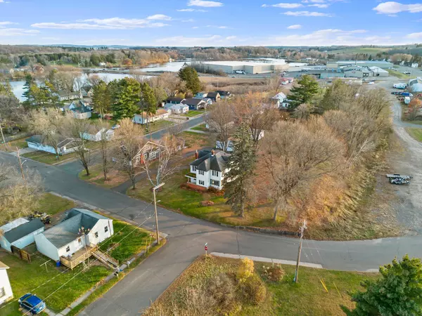 Cumberland, WI 54829,1045 Grove ST