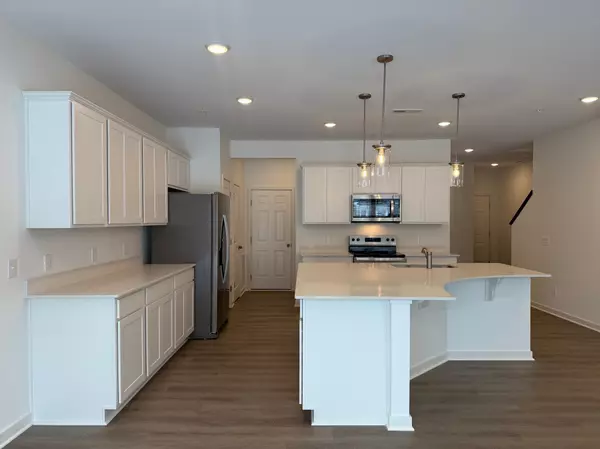 Woodbury, MN 55129,4722 AirLake Curve