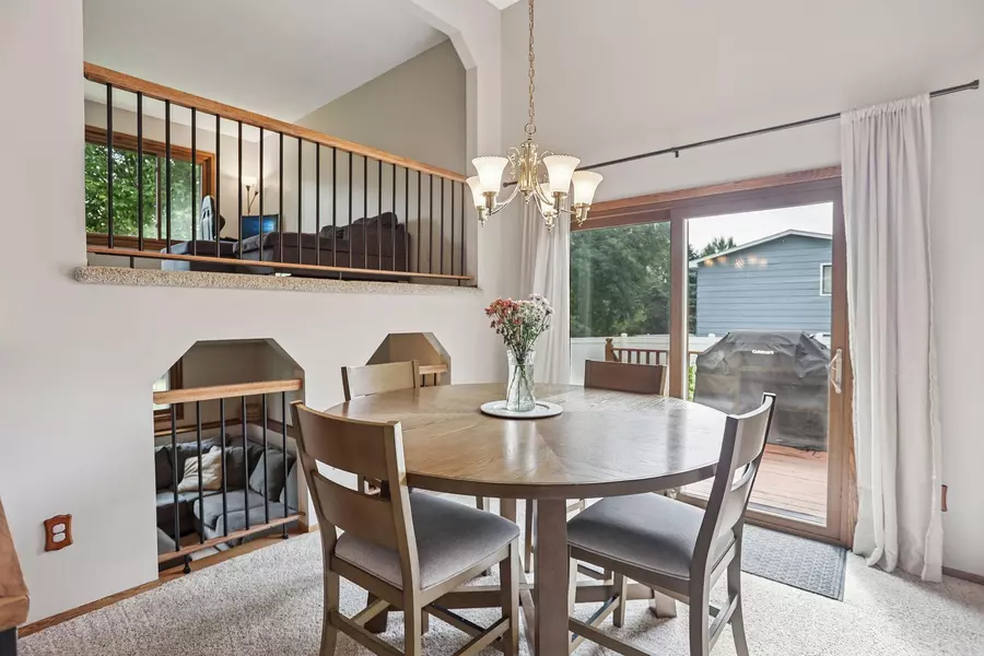 5860 Hodgson RD, Shoreview, MN 55126