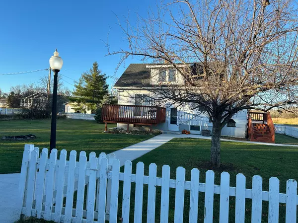 517 1st ST NE, Deer River, MN 56636