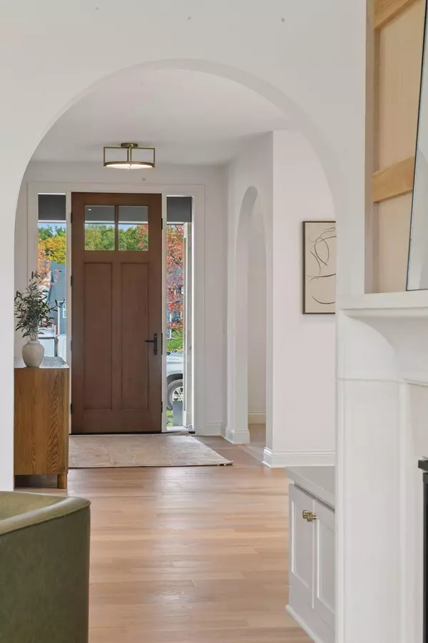 Minnetrista, MN 55331,4564 Meadowview LN