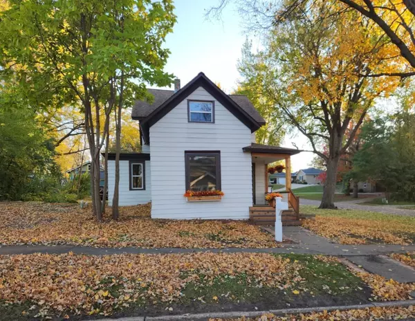 Redwood Falls, MN 56283,226 W Wyoming ST