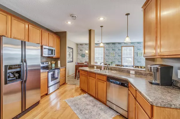 Woodbury, MN 55129,10808 Hawthorn TRL #A