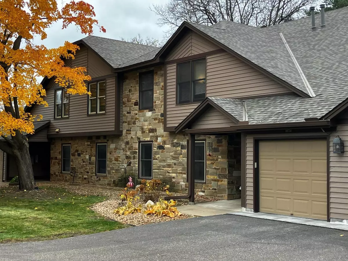 Bloomington, MN 55437,10754 Toledo CT