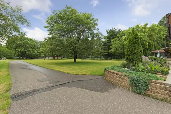 Shoreview, MN 55126,4151 Rice ST