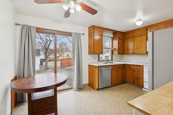 Minneapolis, MN 55430,5157 Vincent AVE N