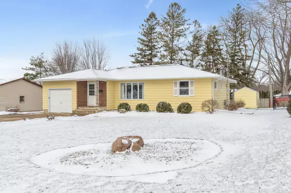 Faribault, MN 55021,1426 Eden LN