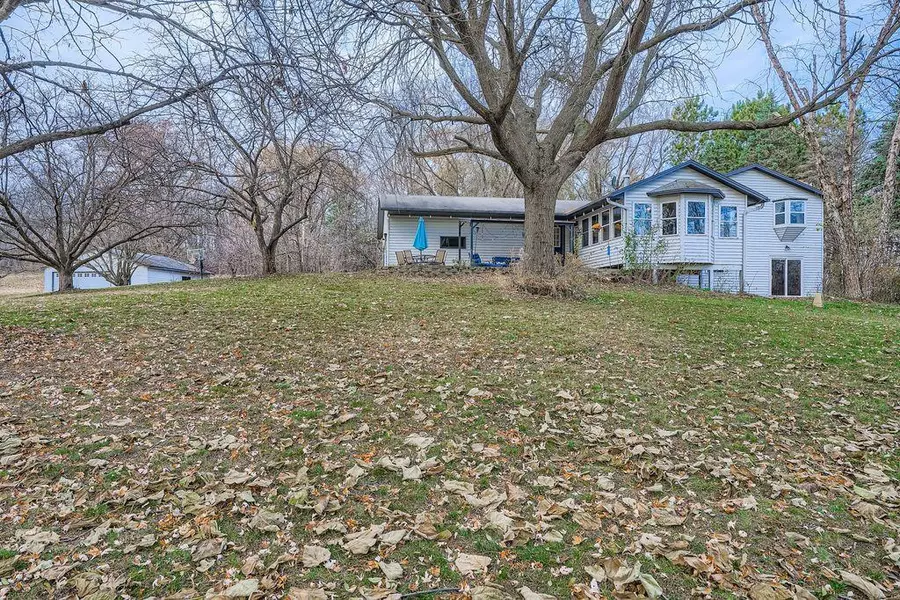 21581 Creekside CIR, Credit River Twp, MN 55044