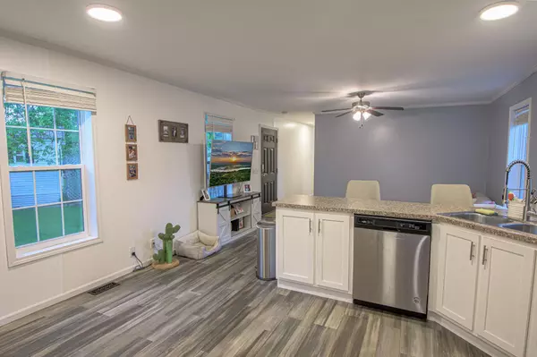 Saint Cloud, MN 56301,10 Claremont Street