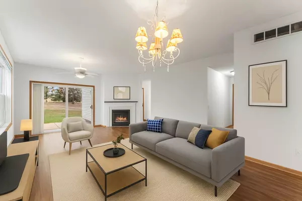 Eagan, MN 55122,1656 Oakbrooke WAY