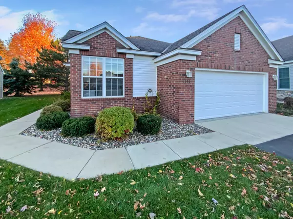 1656 Oakbrooke WAY, Eagan, MN 55122