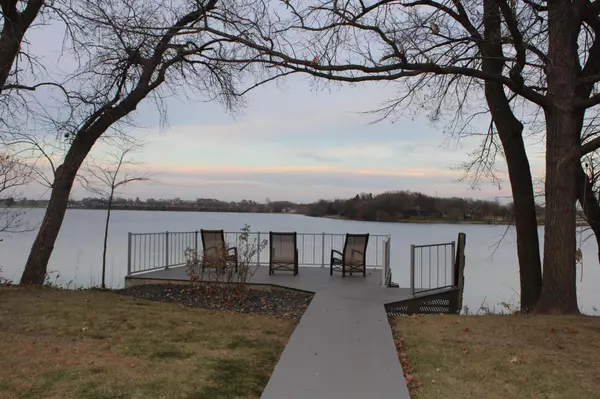 Winsted, MN 55395,362 S Shore DR