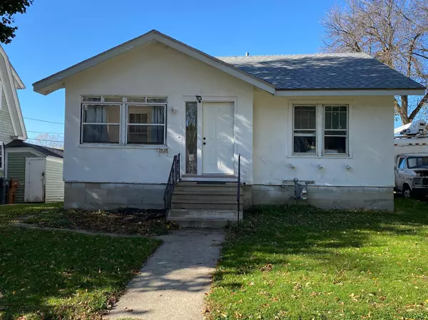 1026 S Newton AVE, Albert Lea, MN 56007