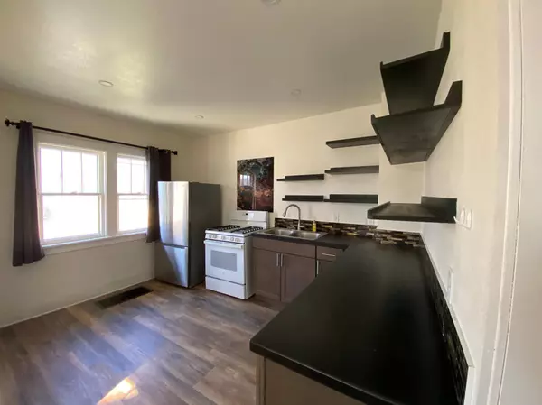 Albert Lea, MN 56007,1026 S Newton AVE