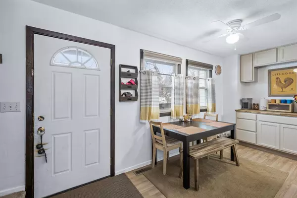 New Hope, MN 55427,8857 42nd AVE N