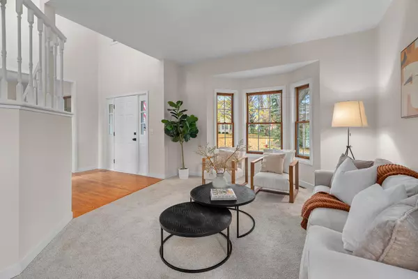 Eden Prairie, MN 55347,16329 Mayfield DR