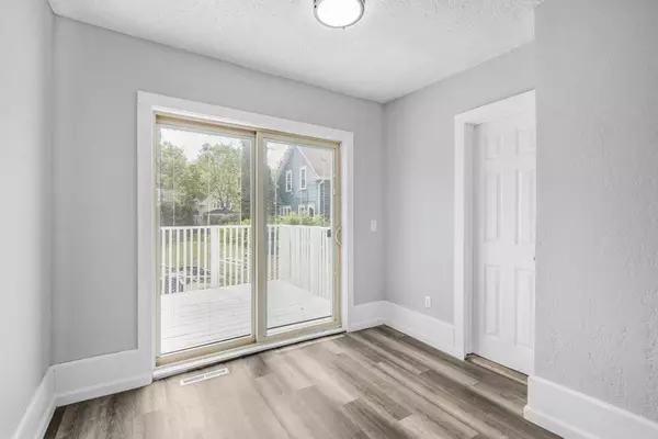 Minneapolis, MN 55411,1912 15th AVE N