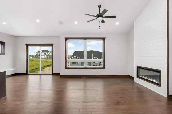 Rosemount, MN 55068,13842 Arrowhead Way