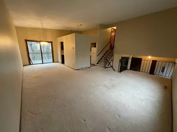 Burnsville, MN 55337,13204 Parkwood DR