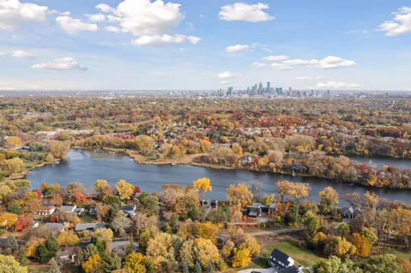 Golden Valley, MN 55422,1325 Spring Valley RD