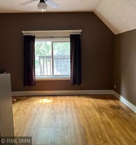 Saint Paul, MN 55104,2082 Marshall AVE