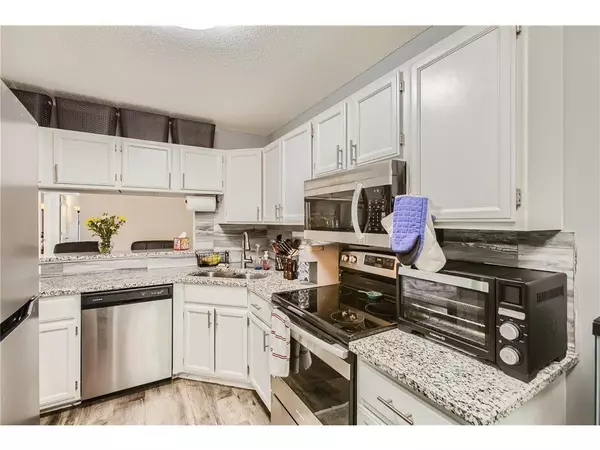 Shoreview, MN 55126,5940 Fernwood ST