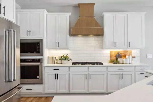 Chaska, MN 55318,1737 Oak Creek PASS