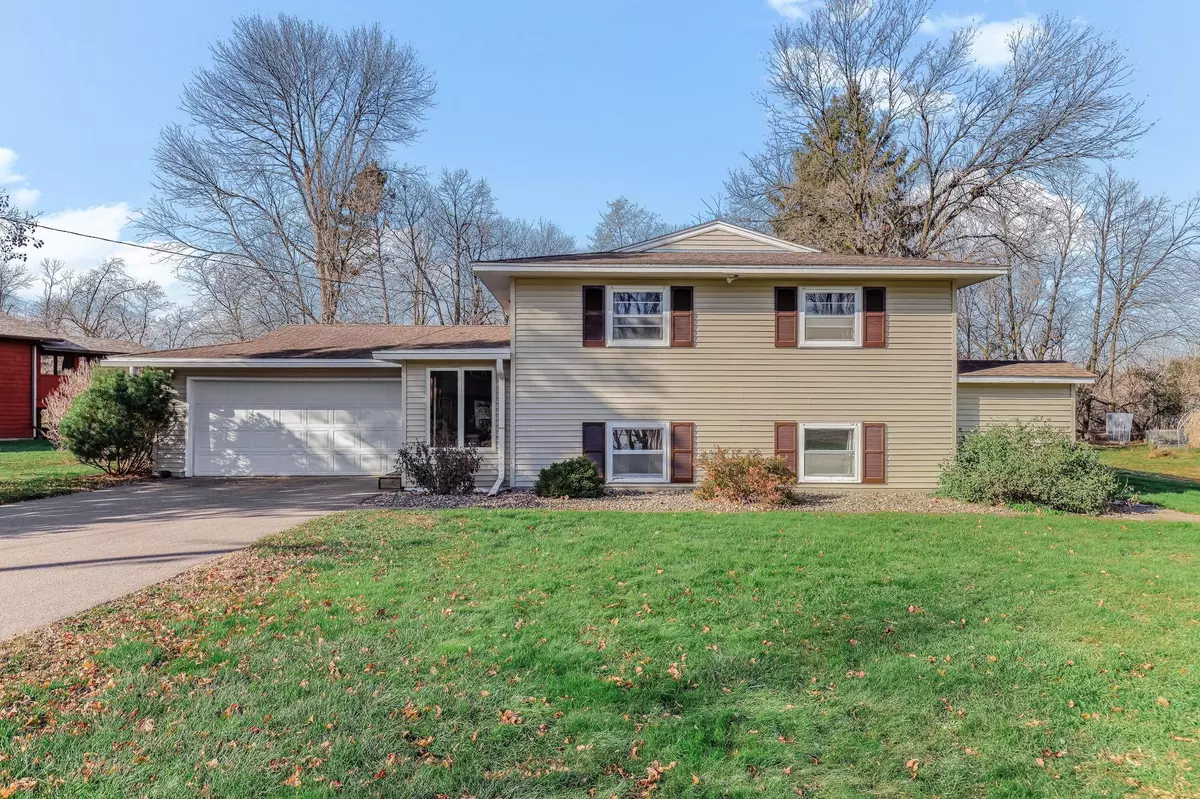 New Richmond, WI 54017,1748 Margaret ST