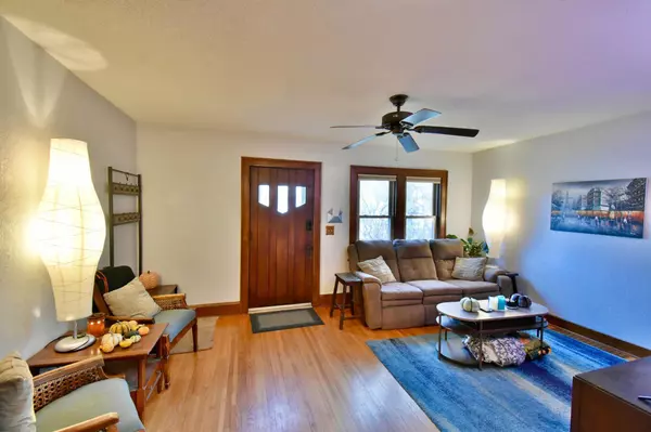 Saint Cloud, MN 56301,913 13th AVE S