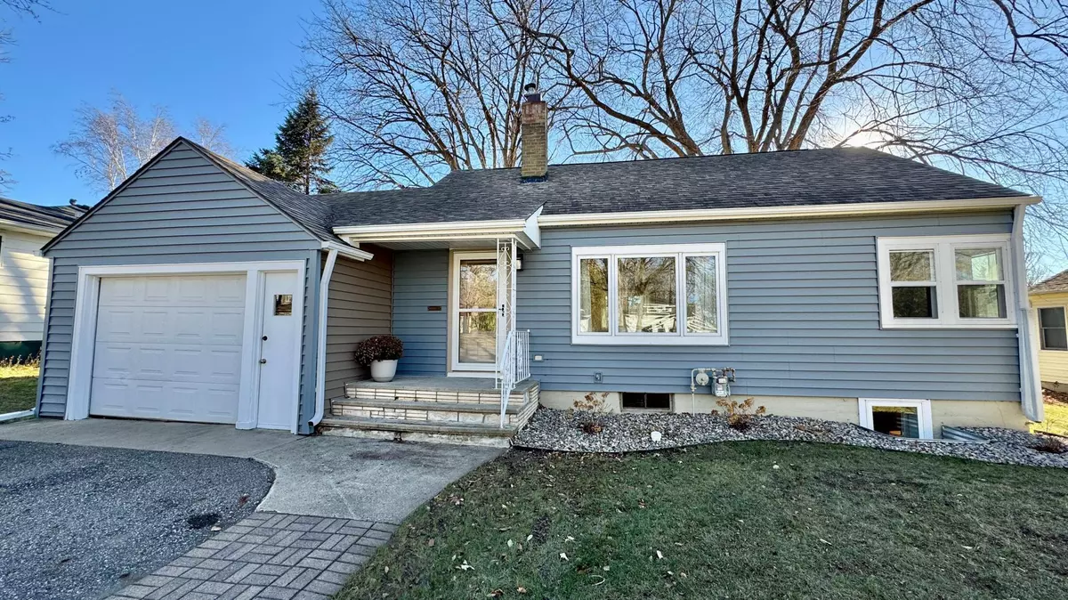 Detroit Lakes, MN 56501,311 Sherman ST