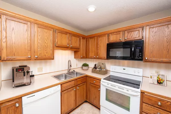 Bloomington, MN 55437,5324 Highpointe DR