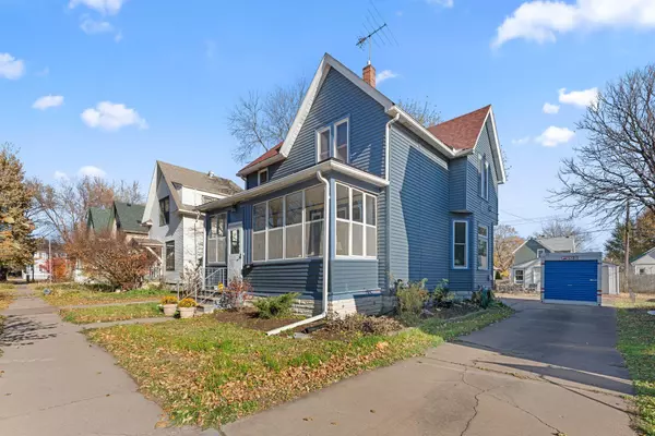 Saint Paul, MN 55102,378 Osceola AVE S