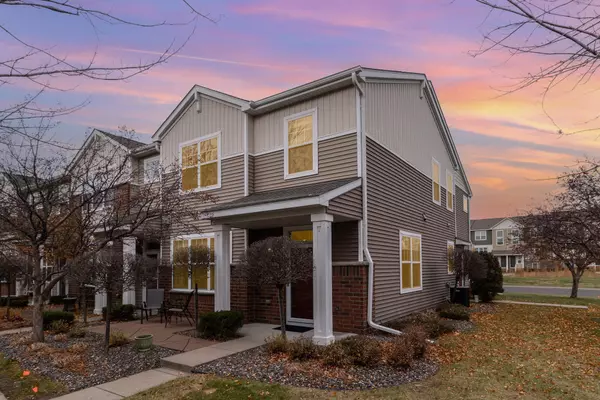 9640 Scott CIR N #904, Brooklyn Park, MN 55443