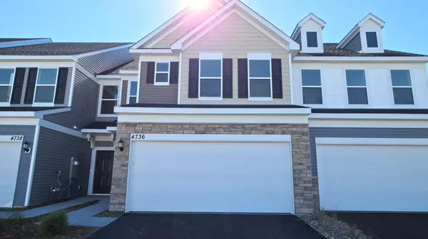 4736 AirLake Curve, Woodbury, MN 55129