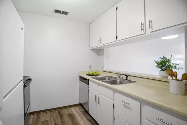 Shoreview, MN 55126,766 County Road F W #I