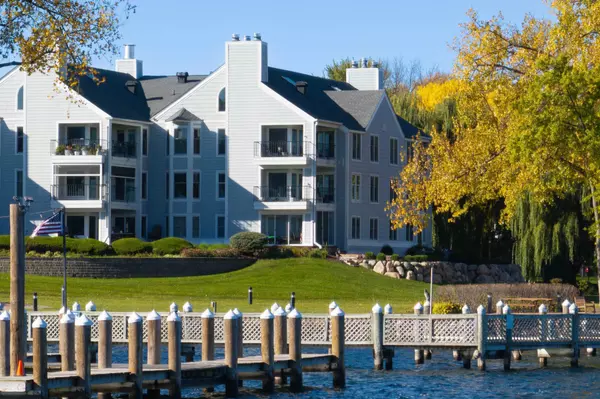 Excelsior, MN 55331,603 Lake ST #214