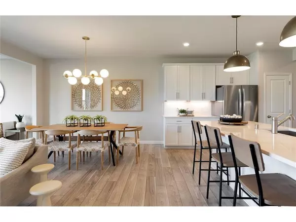 17942 Genoa DR, Lakeville, MN 55044