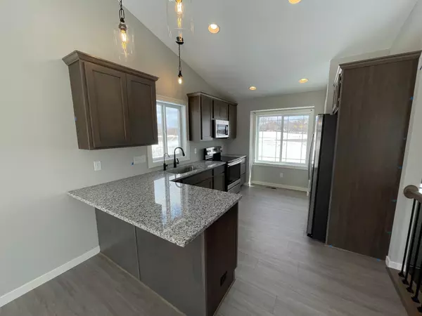 Cambridge, MN 55008,1411 34th AVE SW