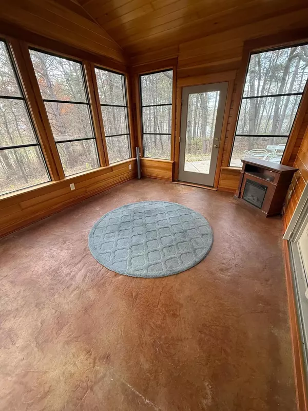 Saint Joseph Twp, WI 54016,777 132nd AVE