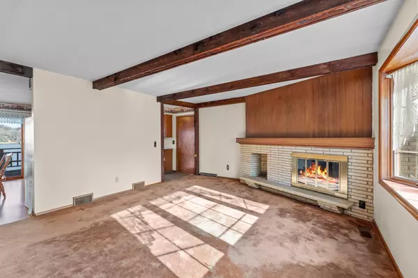 Burnsville, MN 55306,335 Maple Island RD