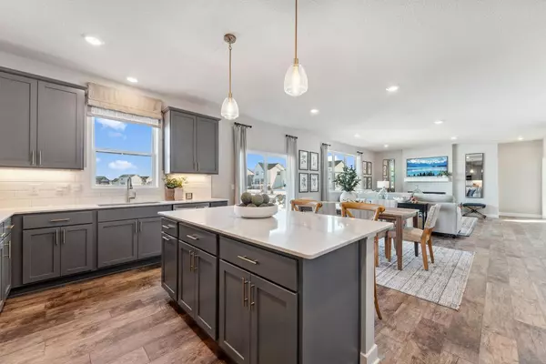 Waconia, MN 55387,716 Winterberry LN