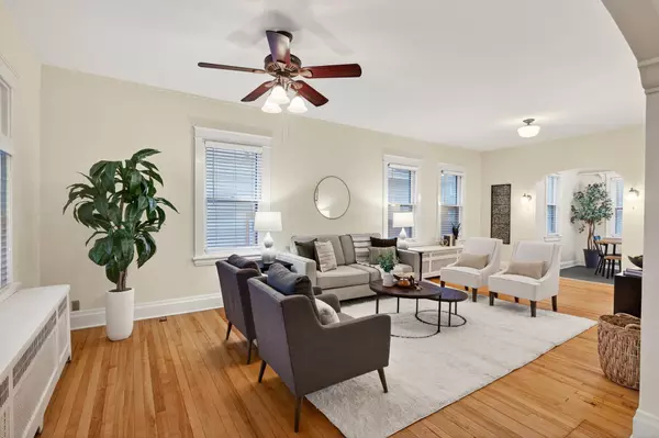 Minneapolis, MN 55408,109 W 35th ST