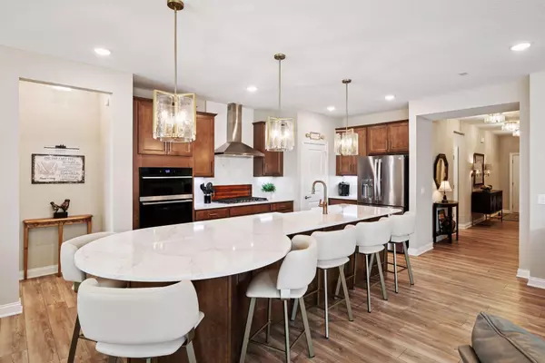 Chaska, MN 55318,934 Goldfinch ST