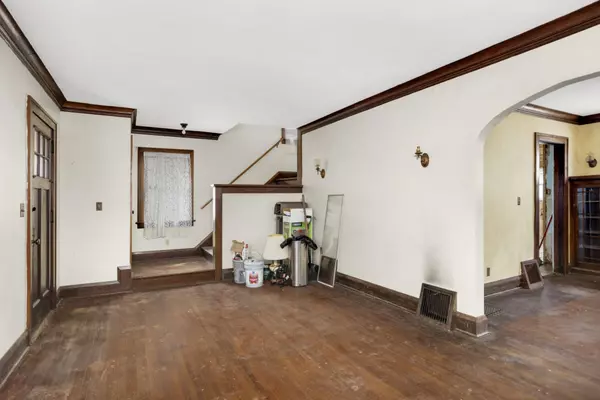 Roseville, MN 55113,1890 Hamline AVE N