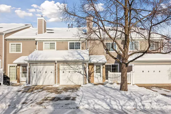 8404 Copperfield WAY #101, Inver Grove Heights, MN 55076