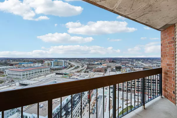 Saint Paul, MN 55101,78 10th ST E #2409