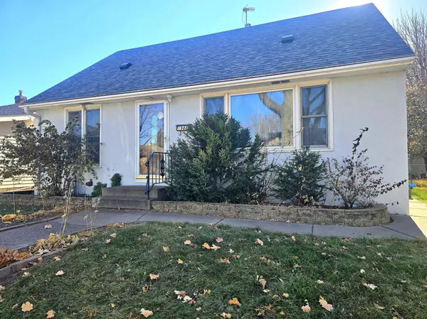 1988 Clear AVE, Saint Paul, MN 55119