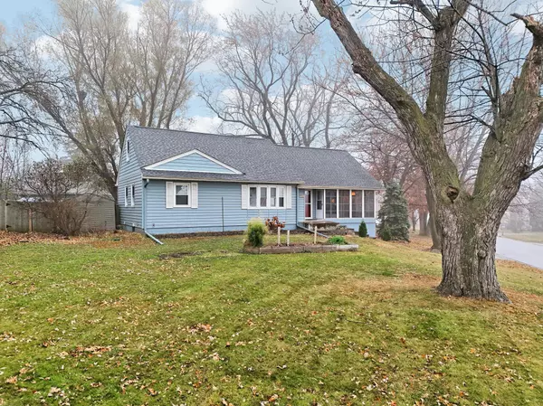 Crystal, MN 55427,7021 34th AVE N