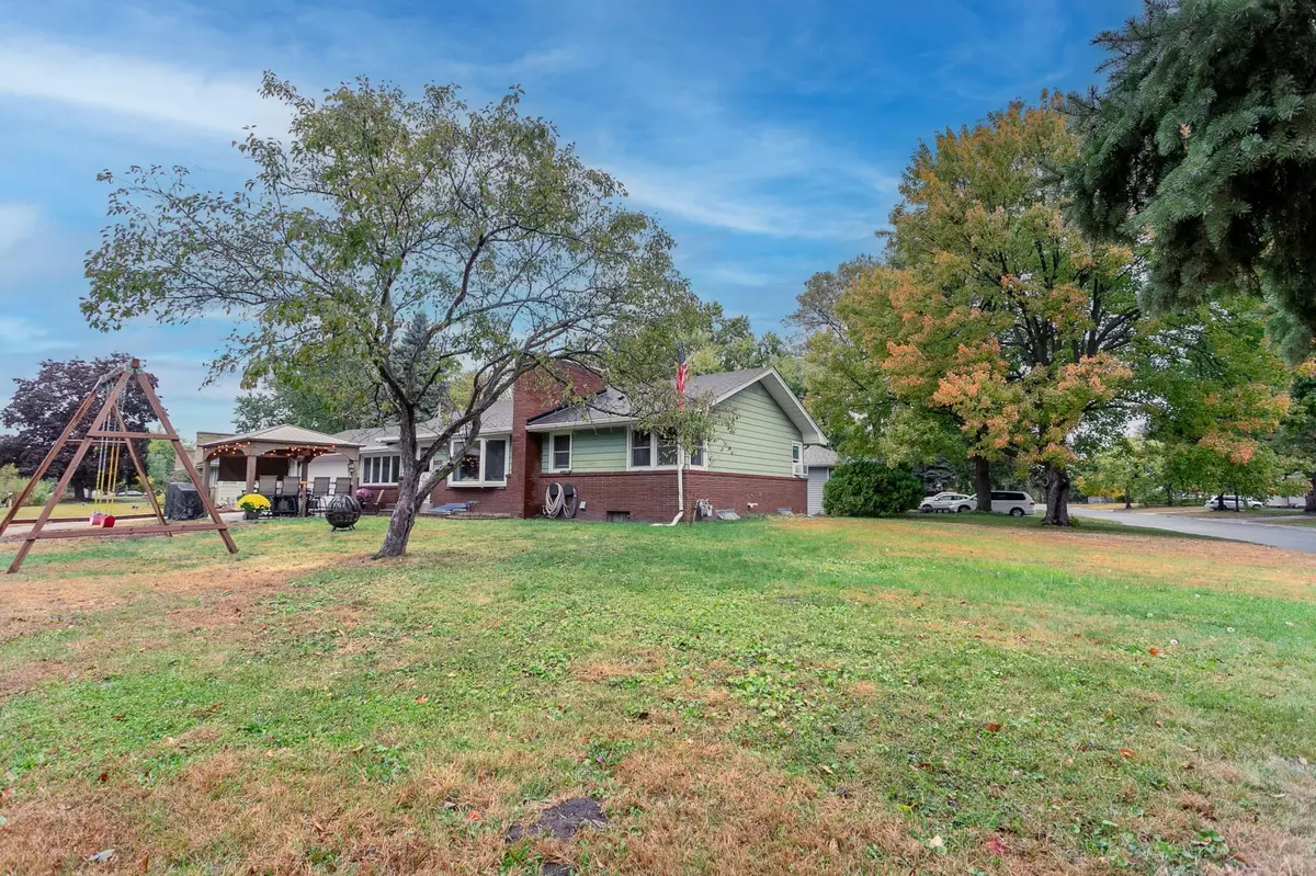 Brooklyn Center, MN 55429,5337 Sailor LN